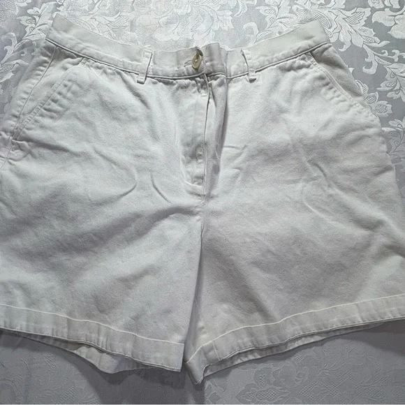 Lauren Ralph Lauren Shorts Women’s 12 White Cotton Short Chino Flat Front Cuffed - Picture 2 of 6